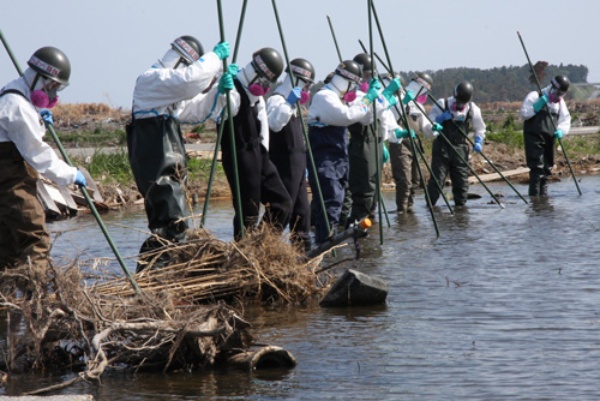 陸上自衛隊トップ 辞任覚悟の出動命令 3ページ目 日経ビジネス電子版 陸上自衛隊トップ 辞任覚悟の出動命令 3ページ目 日経ビジネス電子版