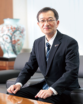 <b>［ きむら・ひろき ］<br/>1984年慶応義塾大学卒業。同年4月、朝日生命保険入社。2012年執行役員財務・不動産専管部門長を経て、13年取締役執行役員資産運用統括部門長。17年4月から現職。55歳。</b>