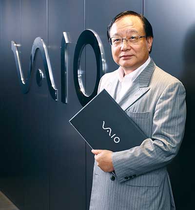 <b>［ よしだ・ひでとし ］ <br>1980年上智大学外国語学部卒、日本ビクター入社、2008年社長。11年オプトレックス（現・京セラディスプレイ）副社長、12年エルナー社長。17年6月から現職。東京都出身。60歳。</b>（写真=北山 宏一）