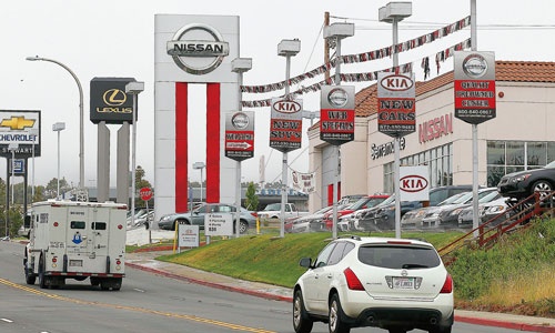 <b>米国の自動車販売店では販売奨励金を原資にした値引き競争が激化している</b>（写真＝Justin Sullivan/Getty Images）