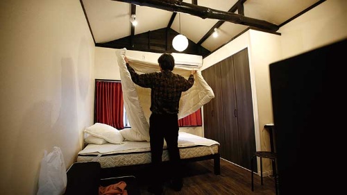 <span class="fontBold">6月15日以降、「民泊」可能な部屋は何部屋あるだろうか</span>(写真=ロイター/アフロ)