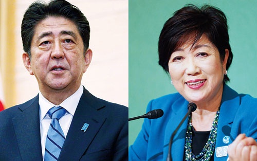安倍政権に対抗し「寛容な改革保守」を掲げる小池都知事。「排除の論理」への反発が民進の分裂を招いた(写真=時事)