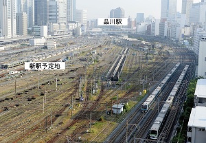 <b>JR東日本が2020年に開業する品川新駅（仮称）の予定地。品川駅と田町駅の間に建設する。住宅や国際会議場などを含めた街づくりを手掛ける</b>（写真＝共同通信）