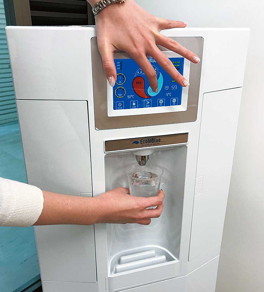 空気から飲料水を作り出す、コストは1リットル2円以下：日経ビジネス電子版