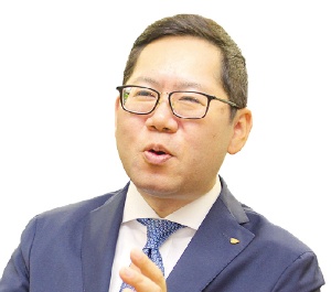 <span class="fontBold">「IT機器のJAFを目指す」と語る日本PCサービスの家喜信行社長</span>