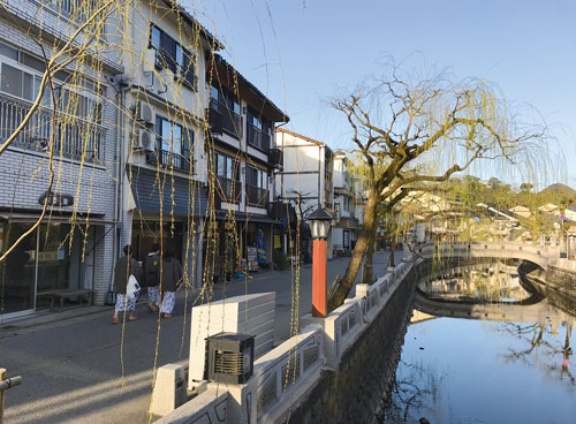 城崎温泉 Go To 停止で35億円消失 日経ビジネス電子版 城崎温泉 Go To 停止で35億円消失 日経ビジネス電子版