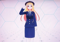 <span class="fontBold">警察官風の衣装を着用したバージョン</span>