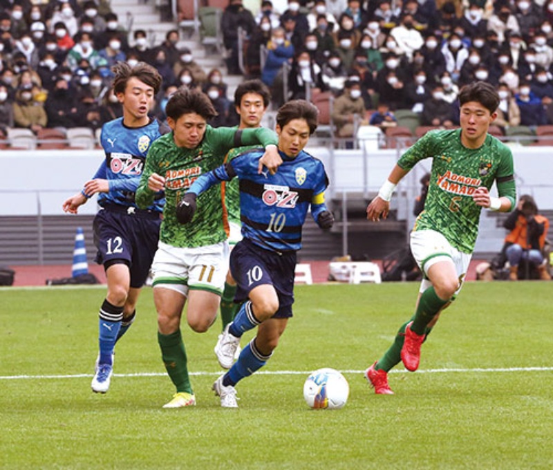 サッカー公立の雄 大津高校が決勝敗退 雪辱誓う 日経ビジネス電子版 サッカー公立の雄 大津高校が決勝敗退 雪辱誓う 日経ビジネス電子版