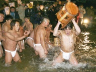 岩手県・黒石寺の「蘇民祭」、担い手不足で1000年以上の歴史に幕