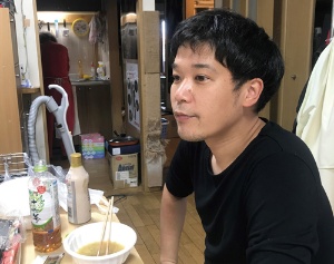 <span class="fontBold">「父の行動は尊敬しているが、社員も生活があった。妹へのフォローももっとすべきだった」と複雑な心境を話す長男の甲太郎さん</span>
