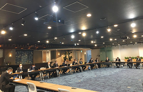 老舗セイコーが挑むDX 脱・時計頼みで第2の創業：日経ビジネス電子版