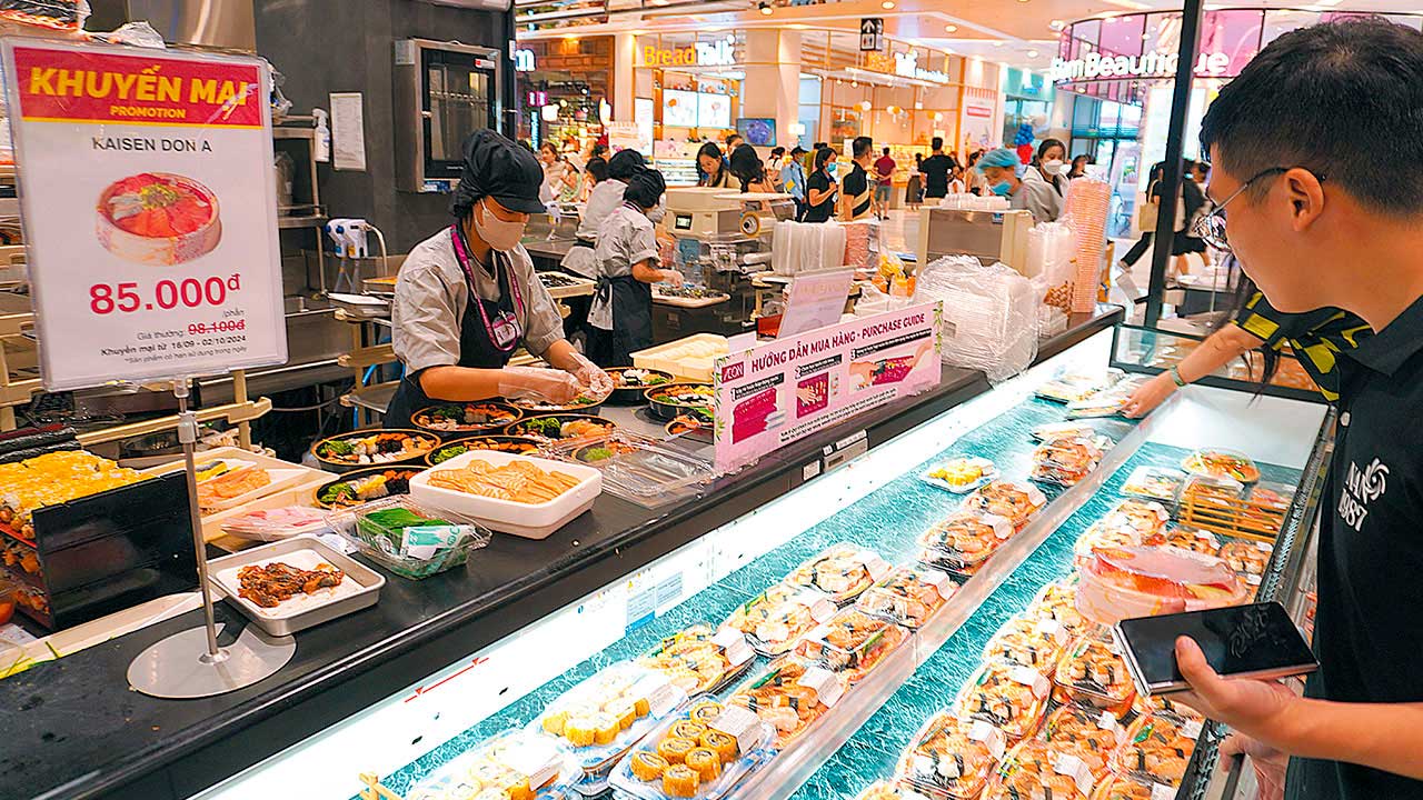 イオン、ベトナム制覇の野望 衣食住で独自PB展開 30兆円市場に総力戦 