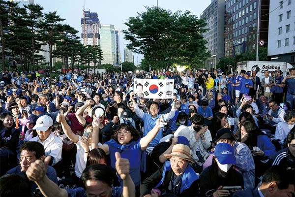 韓国社会の分断、世代・男女間でも深まる亀裂 出口なき若者たちの叫び