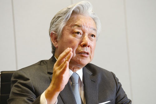 <span class="fontBold">キャッシュの流出は想定より早かった。 競争促進へ、大手偏重にならない政府支援を。</span>(写真=陶山 勉)