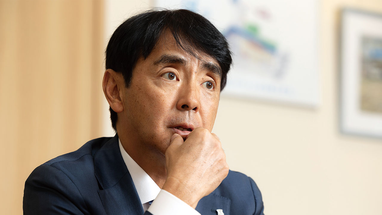 ローソン竹増貞信社長「実行力鍛え、セブン追う」：日経ビジネス