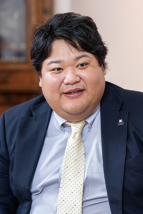 サンリオ 辻社長 VS 東宝 松岡社長 「キティ」に「ゴジラ」、IPを次代