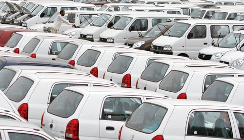 <span class="fontBold">スズキがシェア首位のインドの自動車市場は金融不安などが影響し厳しい状況が続いている</span>(写真=ロイター/アフロ)