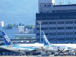 ANA・JAL再減便、崩れる夏の挽回シナリオ