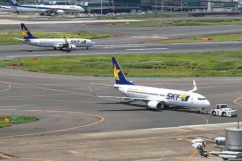 <span class="fontBold">古い予約システムの更新など資本増強後の課題も多い</span>(写真=アフロ)