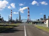 ENEOS・三菱ケミカルが廃プラ油化　脱炭素でコンビナート復権へ