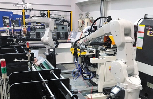 <span class="fontBold">2020年末から三菱電機の産業用ロボットやFA機器の導入を進めてきたタイ企業の生産ライン</span>