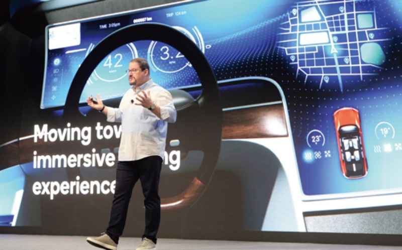 攻めるクアルコム 迎え撃つインテル クルマの 頭脳 に熱視線 日経ビジネス電子版 攻めるクアルコム 迎え撃つインテル クルマの 頭脳 に熱視線 日経ビジネス電子版