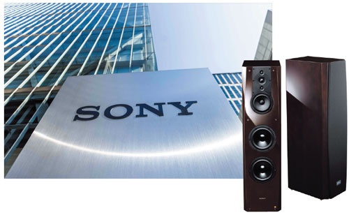 ソニーはオーディオなど109製品を値上げした。7万円弱の値上げとなったスピーカーシステムも（写真=左：AFP/アフロ）
