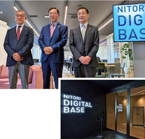 左から佐藤昌久CIO（最高情報責任者）、似鳥昭雄会長兼CEO。右下はニトリデジタルベースの入り口