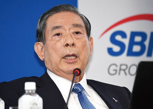 TOBを実施するSBIホールディングスの北尾吉孝会長兼社長(写真=毎日新聞社/アフロ)