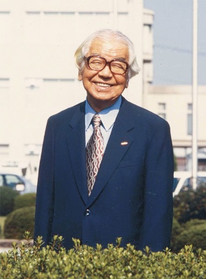 創業者である村田昭氏も現場をしばしば訪れ、開発者とともに喜怒哀楽を分かち合った