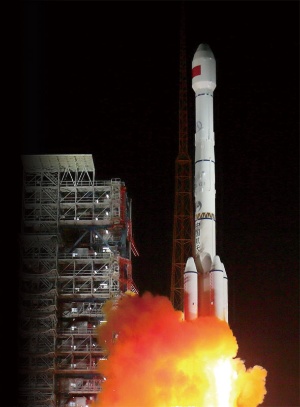 <span class="fontBold">北斗の衛星2基を搭載し、中国・四川省から打ち上げられたロケット</span>(写真=ロイター/アフロ)