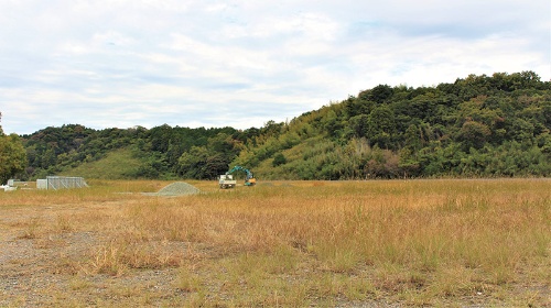 <span class="fontBold">三重県津市でソウルオブジャパンが計画を進める陸上養殖サーモン生産施設の建設予定地。2023年の完成を予定している</span>