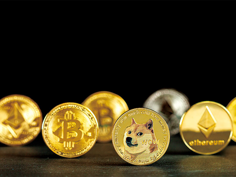 ビットコイン狂騒曲 お金持ちしか稼げない？：日経ビジネス電子版