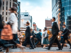 自由貿易を守る防波堤に 「豊か」で「強い」日本、企業の力でつくる