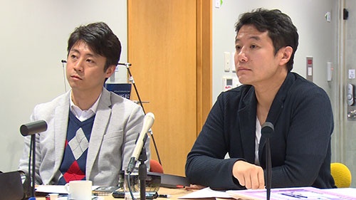 左<br /><span class="fontBold">安田洋祐(やすだ・ようすけ)</span><br />大阪大学経済学部准教授<br />2002年東京大学経済学部卒業。2007年米プリンストン大学で経済学博士号(Ph.D.)取得。政策研究大学院大学助教授を経て2014年4月から現職。専門はゲーム理論。共著書に『経済学で出る数字:高校数学からきちんと攻める』(日本評論社)、『日本の難題をかたづけよう』(光文社新書)、編著書に『学校選択制のデザイン ゲーム理論アプローチ』(NTT出版)などがある。<br />右<br /><span class="fontBold">入山章栄(いりやま・あきえ)</span><br /> 早稲田大学ビジネススクール教授<br />1996年慶応義塾大学経済学部卒業。98年同大学院修了。2008年米ピッツバーグ大経営大学院で博士号(Ph.D.)取得。米ニューヨーク州立大学バッファロー校助教授などを経 て2019年から現職。著書に『ビジネススクールでは学べない 世界最先端の経営学』(日経BP社)などがある。