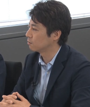 <span class="fontBold">安田洋祐(やすだ・ようすけ)</span><br />大阪大学経済学部准教授<br />2002年東京大学経済学部卒業。2007年米プリンストン大学で経済学博士号取得(Ph.D.)。政策研究大学院大学助教授を経て2014年4月から現職。専門はゲーム理論。共著書に『改訂版 経済学で出る数学:高校数学からきちんと攻める』(日本評論社)、『日本の難題をかたづけよう』(光文社新書)、編著書に『学校選択制のデザイン ゲーム理論アプローチ』(NTT出版)などがある。