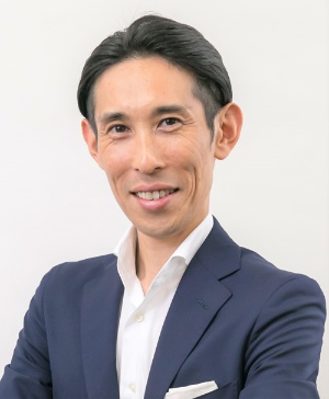<span class="fontBold">柴田彰(しばた・あきら)氏</span><br> コーン・フェリー・ジャパン、コンサルティング部門責任者<br> 慶応義塾大学文学部卒、PwCコンサルティング(現IBM)、フライシュマンヒラードを経て現職。各業界において日本を代表する大企業を主なクライアントとし、組織・人事領域の幅広いプロジェクトを統括。 近年は特に、社員エンゲージメント、経営者のサクセッション、人材マネジメントのグローバル化に関するコンサルティング実績が豊富。著書に『エンゲージメント経営』『人材トランスフォーメーション』、共著に『VUCA 変化の時代を生き抜く7つの条件』など。
