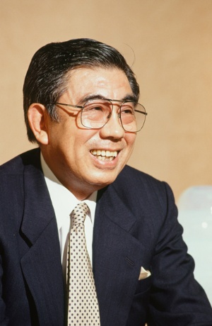 鈴木敏文氏(撮影=1992年、当時セブン―イレブン・ジャパン社長、写真:東洋経済/アフロ)