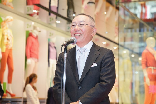 2020年、ファストリは銀座に国内最大級の旗艦店を出店した(写真:北川礼生/アフロ)