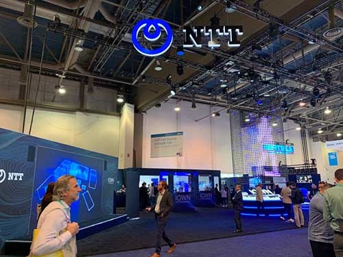 NTTは世界最大のデジタル技術見本市「CES」に初参加し、自社開発の技術をアピールした