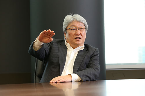 東芝とTOB合戦、敗れたHOYAの鈴木CEO「しょうがない」：日経ビジネス電子版