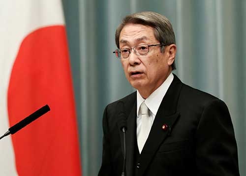 石田総務相は、和歌山県海南市長を務めたほか、自民党税制調査会の幹事として地方税制を担当し、地方自治全般に詳しい(写真:ロイター/アフロ)