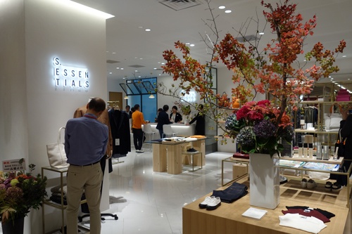 三陽商会も売り場の多くが休業している(写真は日本橋高島屋S.C.の自社ブランド店舗、2018年9月の開業時)