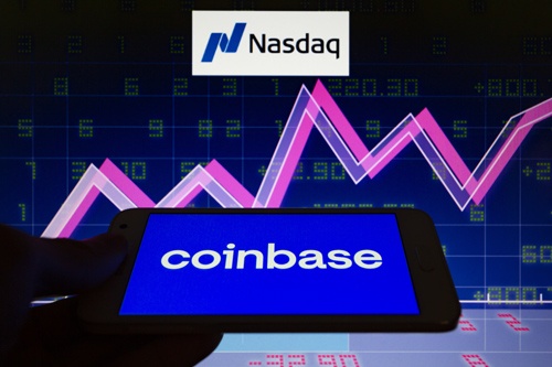 米仮想通貨交換所大手が4月14日、米ナスダックに上場した(©Andre M. Chang/ZUMA Wire/共同通信イメージズ)