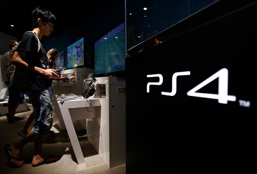 PS4は発売から5年。次期モデルへの関心が高まる(写真:ロイター/アフロ)