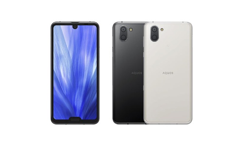 R3は「Pro IGZO」を搭載した6.2インチの大型ディスプレー