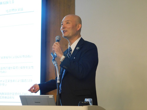 7月12日に投資家向け説明会に出席したステムリムの岡島社長