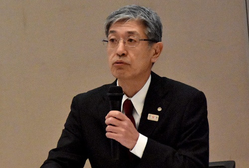 日本航空の赤坂祐二社長は11月19日、3月から始まる新ダイヤの路線計画を発表した