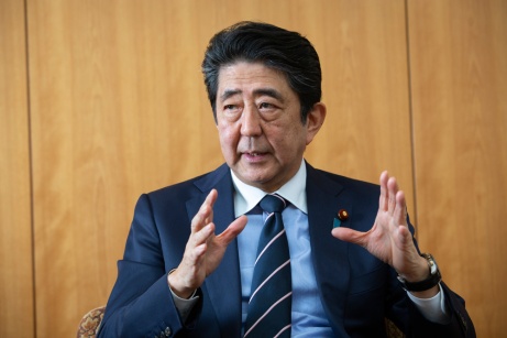 前編 安倍首相 単独インタビュー 日本が自由なデータ流通圏を主導する 日経ビジネス電子版