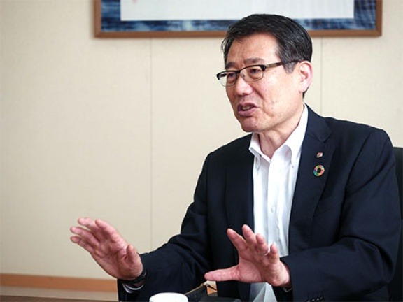 セブンイレブン永松社長 増収目指すオーナーが大多数 日経ビジネス電子版